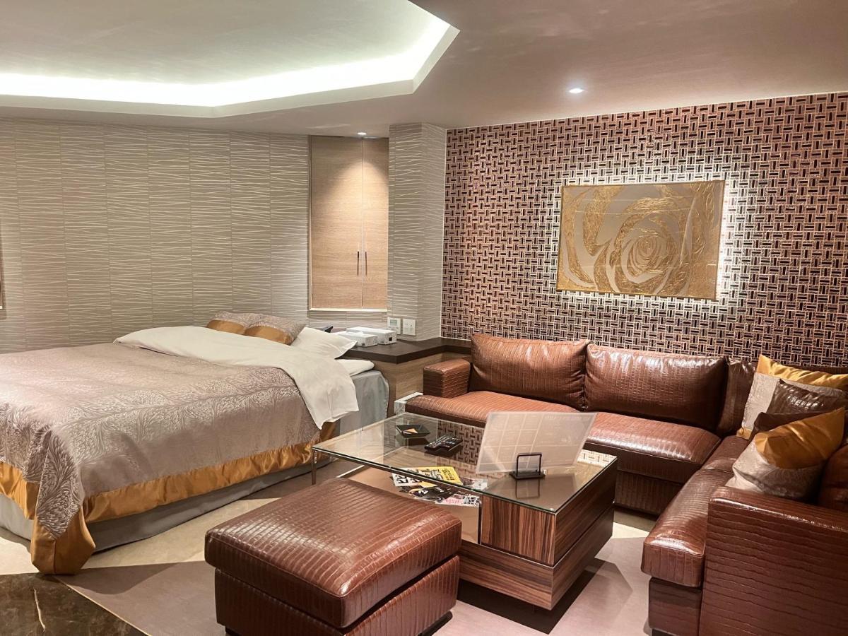 Hotel Crystal Gate Nagoya - Couple Hotel (Adults Only) Екстериор снимка
